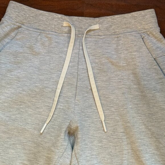 Lululemon Men's Gray Jogger Pants, Size XS - Picture 2 of 10